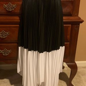 Black and white BCBG Pleated Skirt